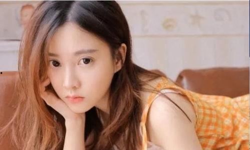 娱乐吃瓜姐网红是谁扮演的,她是谁?背后故事大揭秘